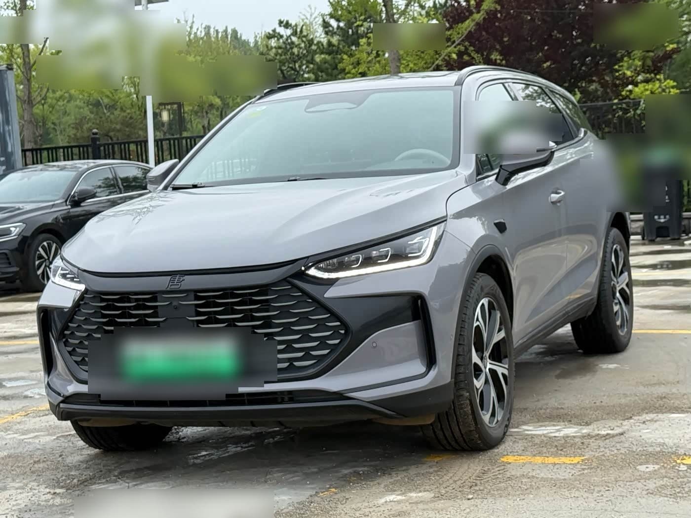 2025 BYD Tang New Energy front exterior