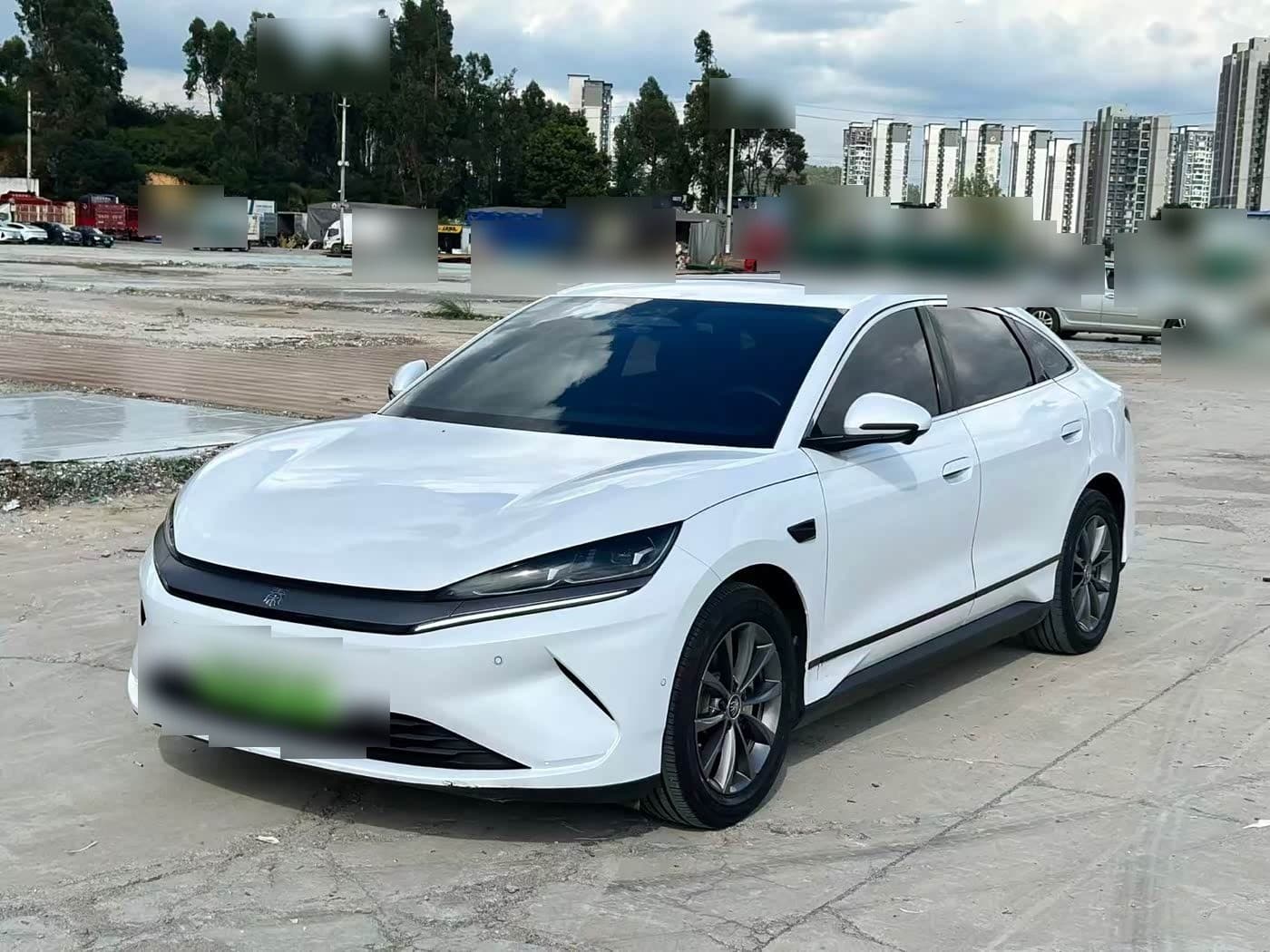 2025 BYD Qin L front exterior