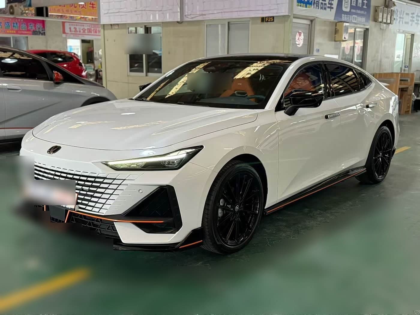 2025 Changan UNI-V front exterior