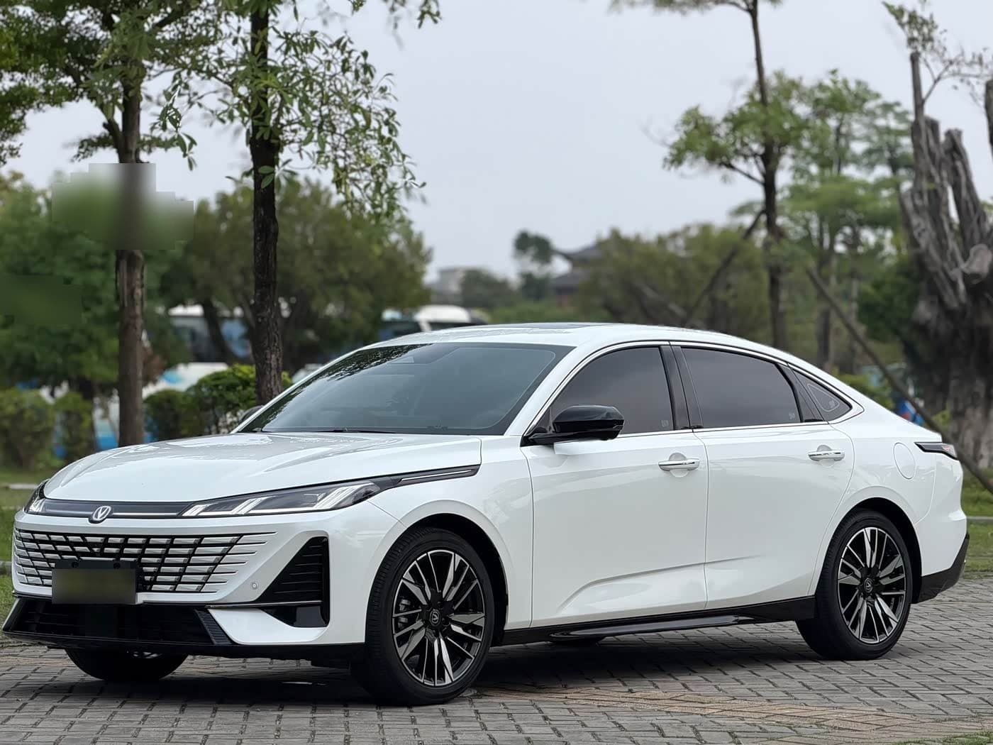 2025 Changan Eado front exterior