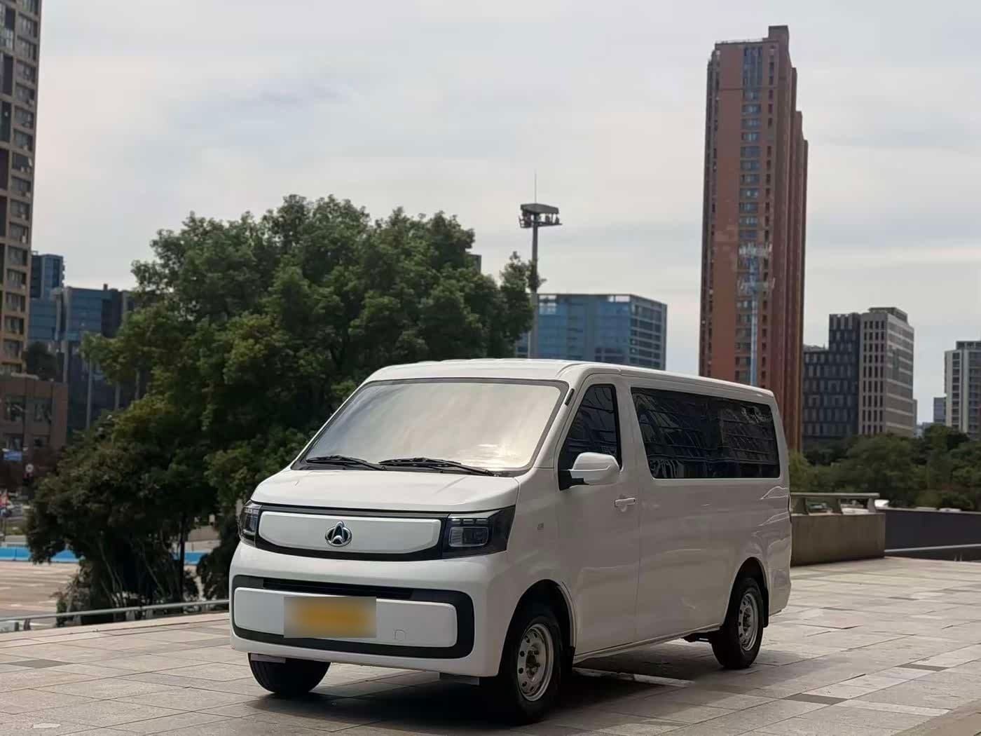 2025 Changan Kaicheng Changan Ruixing EM80 front exterior