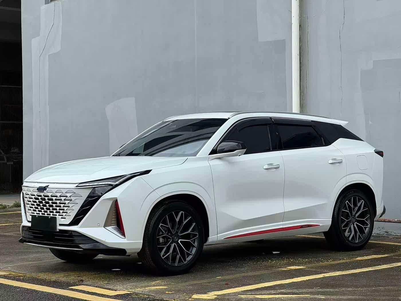 2023 Changan Oshan Z6 front exterior