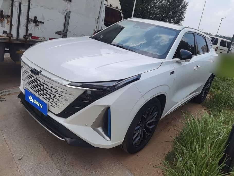 2023 Changan Oshan Z6 EV front exterior