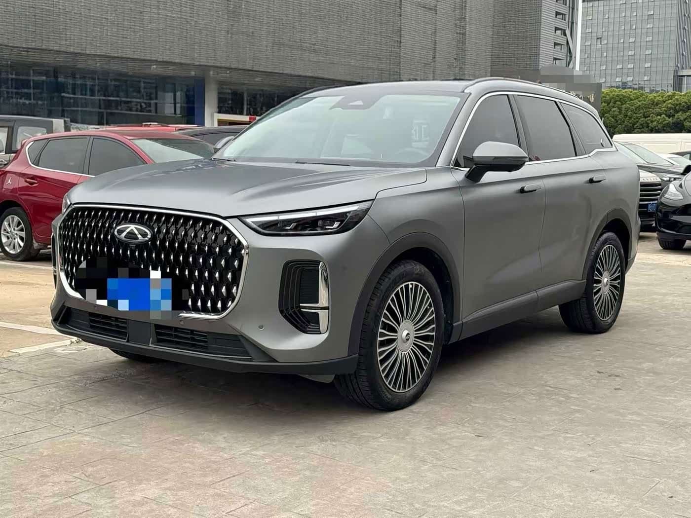 2024 Chery Tiggo 8L front exterior