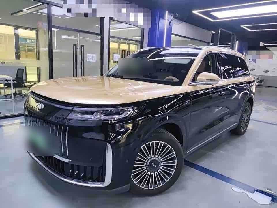 2025 Chery Fengyun Fengyun T11 front exterior