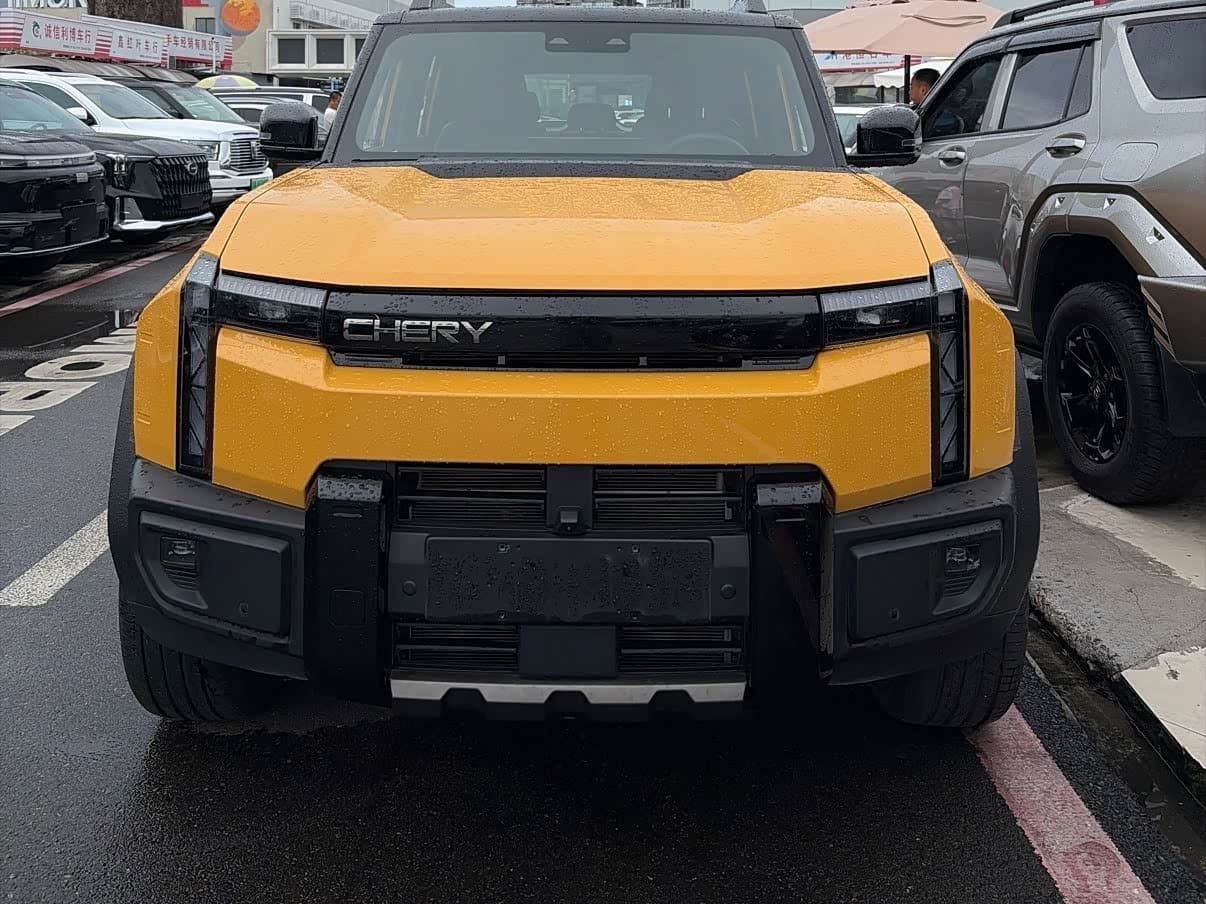 2025 Chery Fengyun Storm X3L front exterior