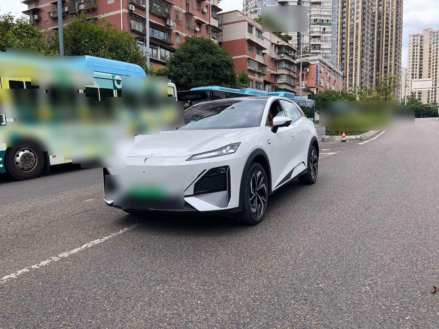 2024 Deepal S07 front exterior