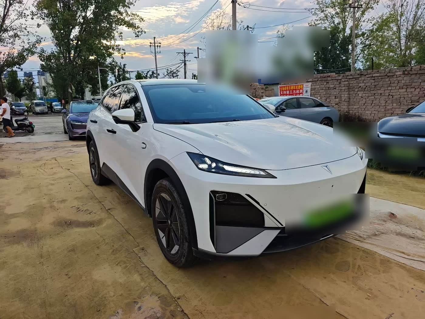 2024 Deepal S07 front exterior