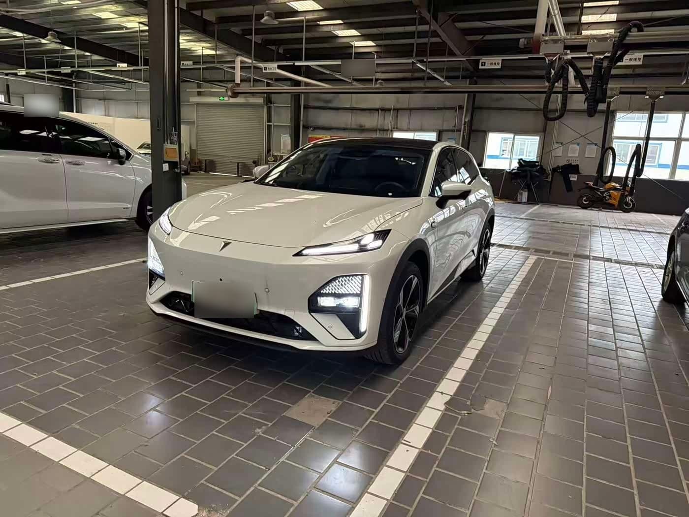 2025 Deepal S07 front exterior