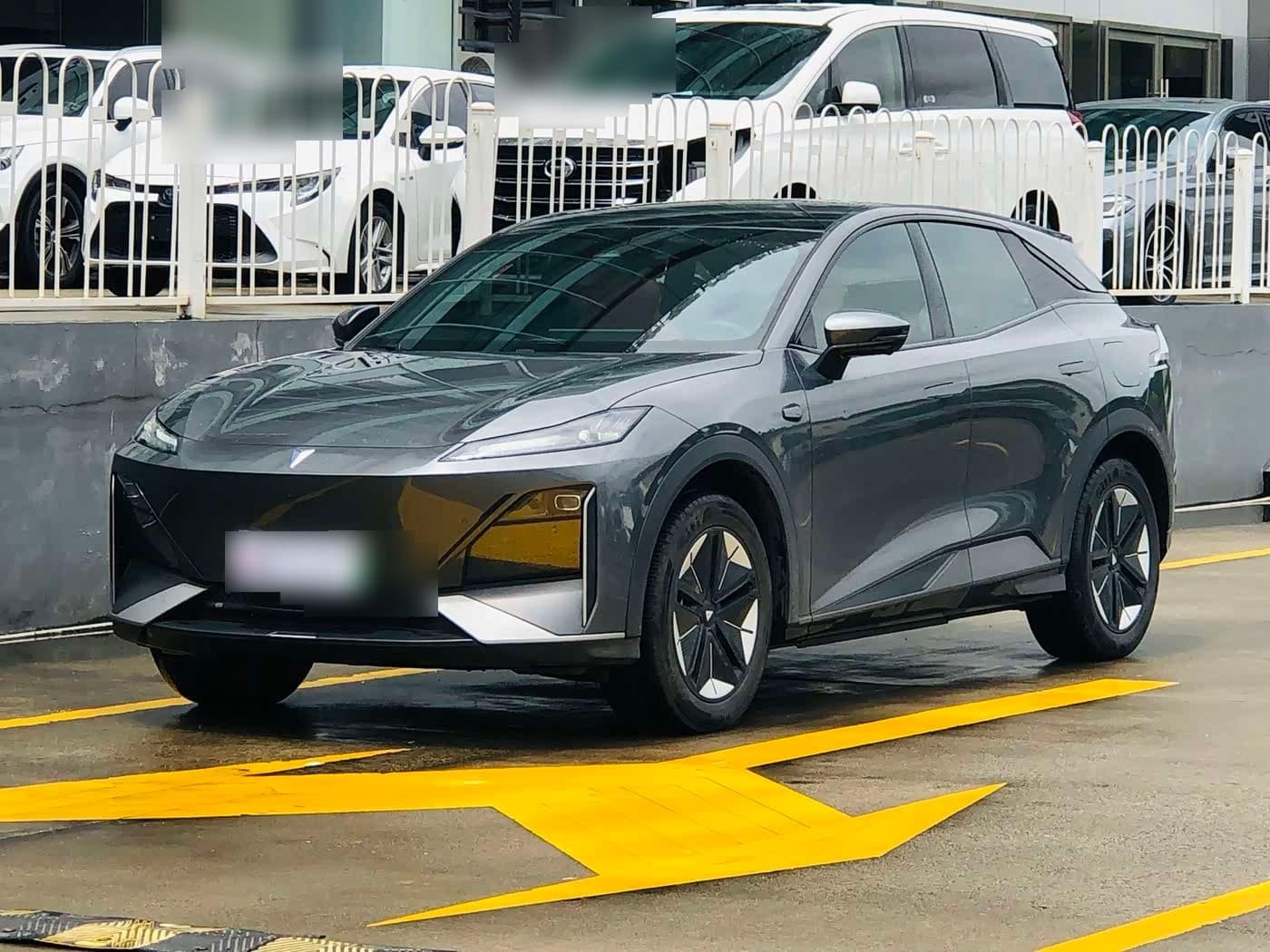 2023 Deepal S07 front exterior