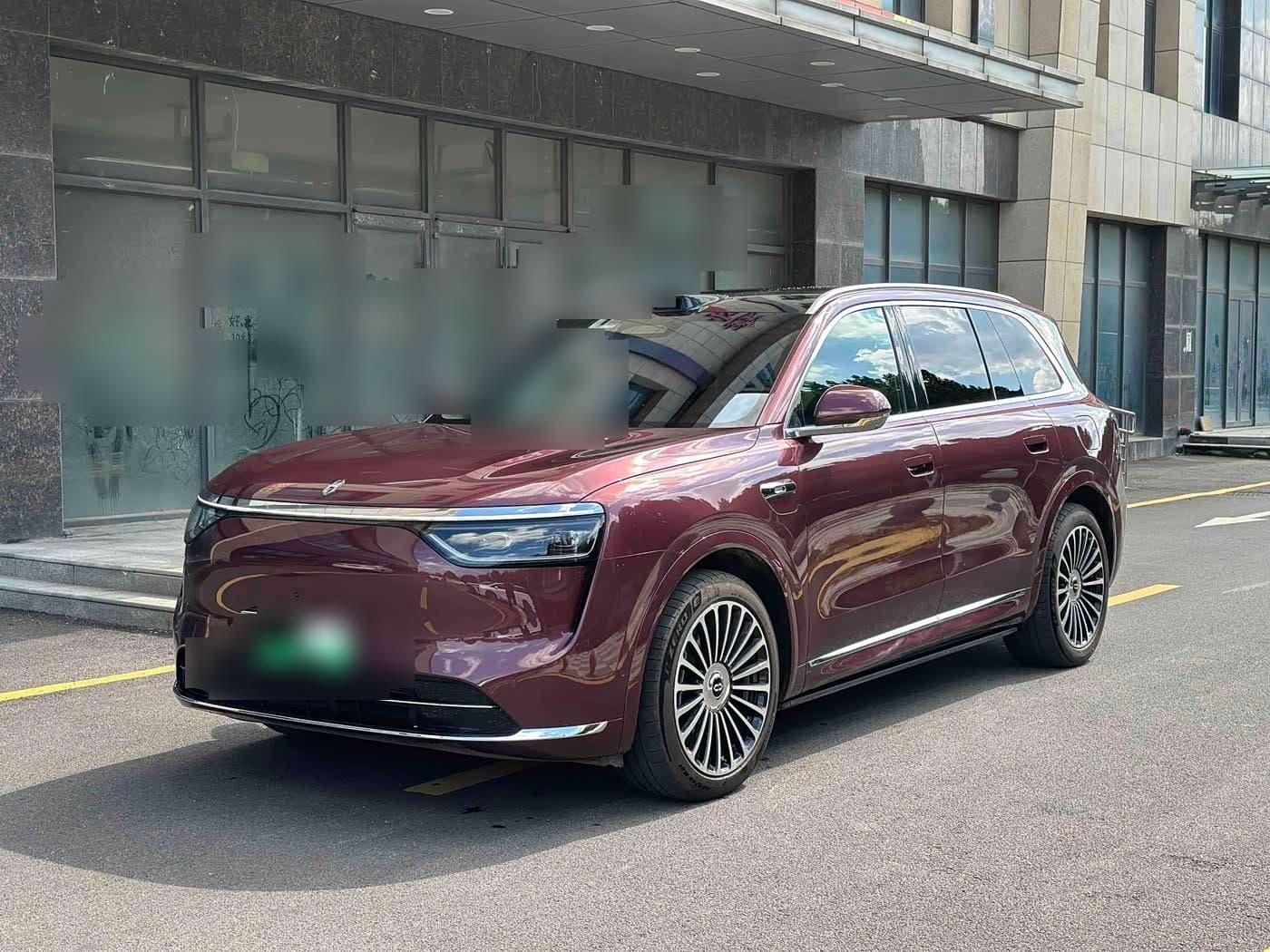 2025 AITO Wenjie AITO M8 front exterior