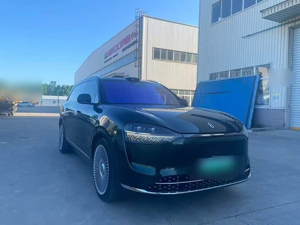 2023 AITO Wenjie AITO M9 front exterior
