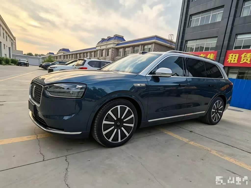 2023 AITO Wenjie AITO M9 front exterior