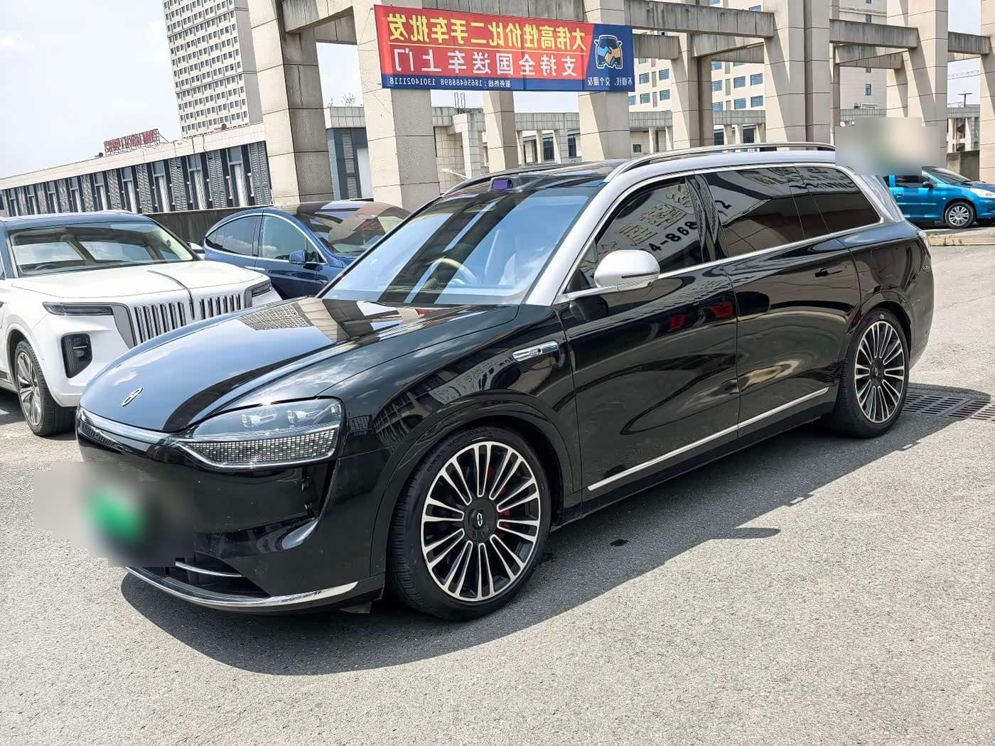 2023 AITO Wenjie AITO M9 front exterior