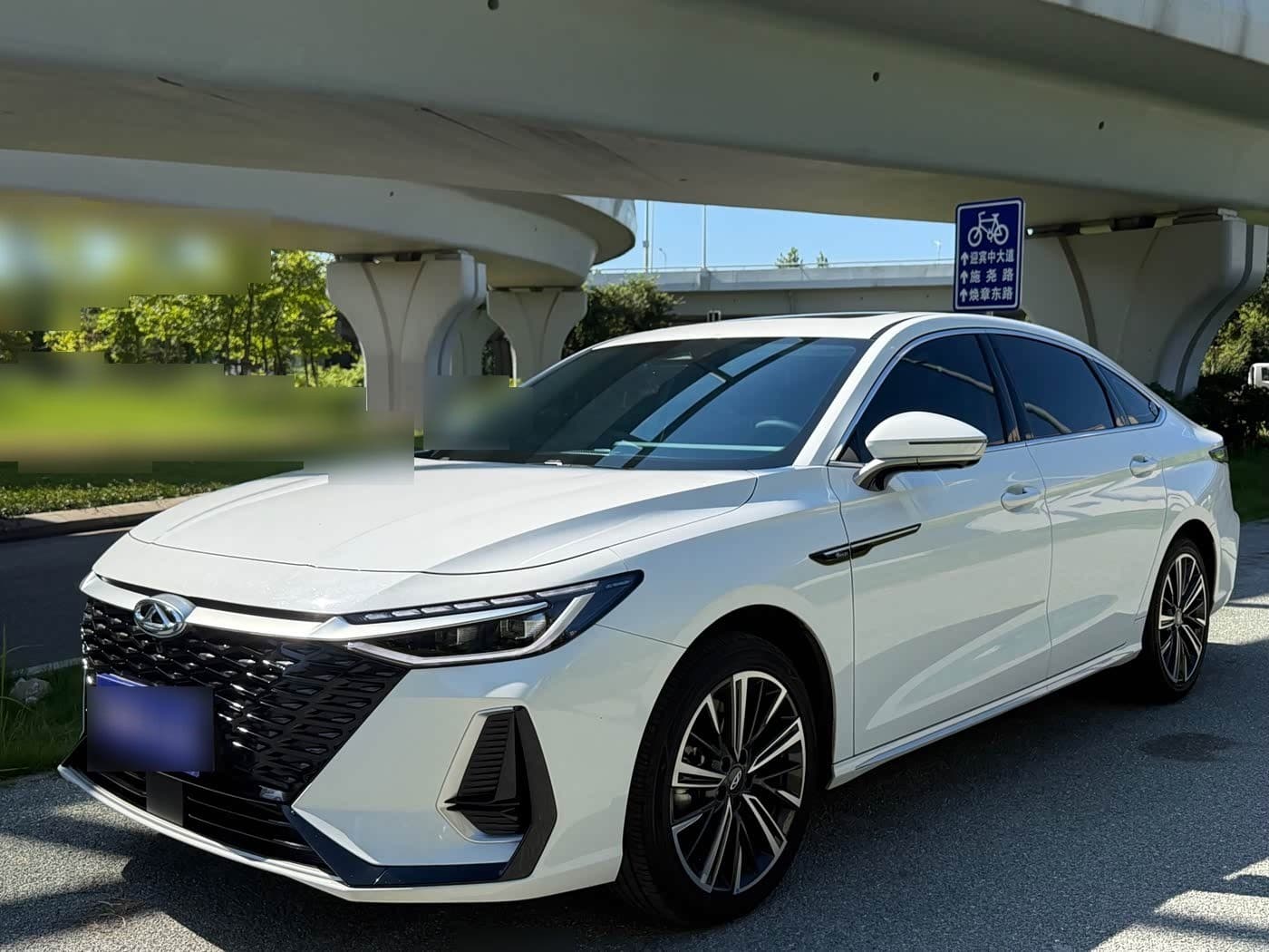 2025 Chery Arrizo 8 front exterior