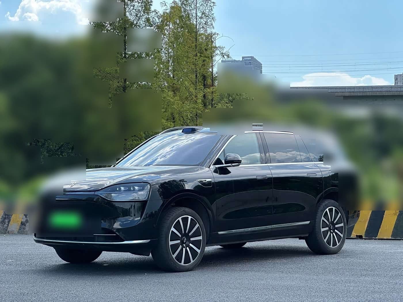 2023 AITO Wenjie AITO M9 front exterior