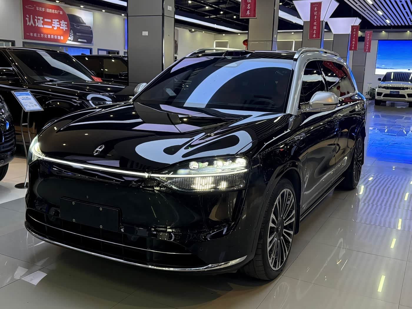 2023 AITO Wenjie AITO M9 front exterior