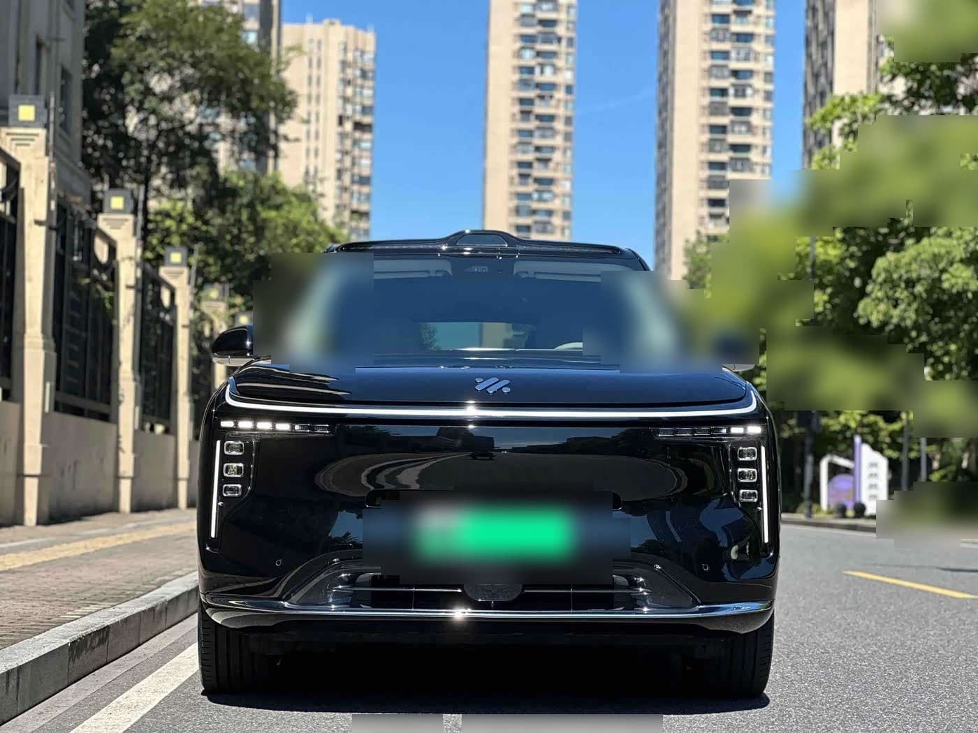 2025 Im Motors IM LS9 front exterior