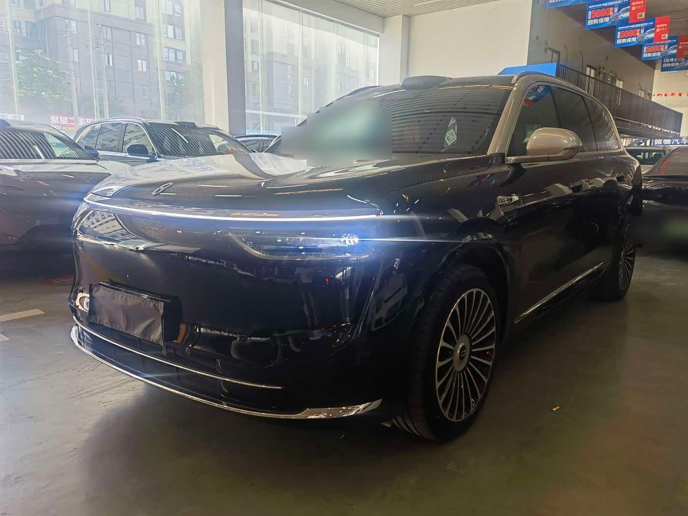 2025 AITO Wenjie AITO M8 front exterior