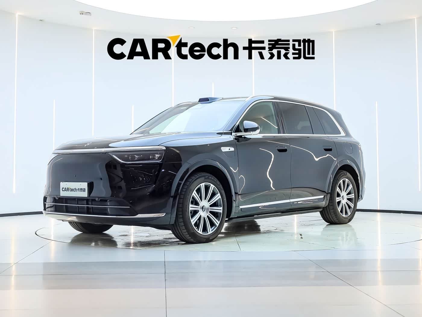 2025 AITO Wenjie AITO M8 front exterior