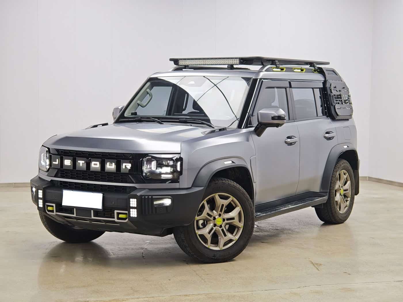 2023 Jetour Traveler front exterior