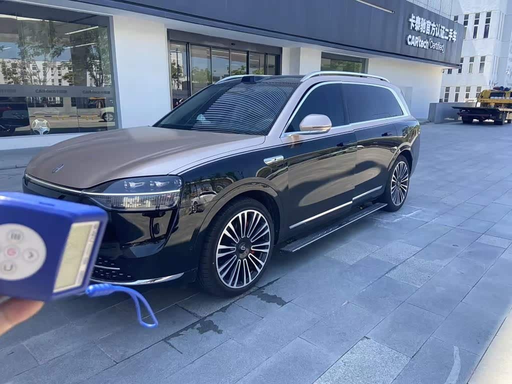 2023 AITO Wenjie AITO M9 front exterior