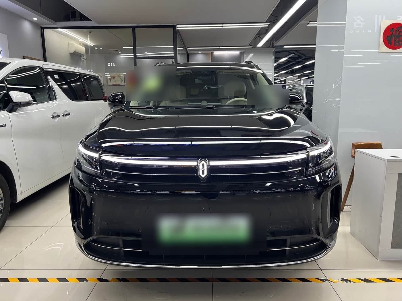 2024 AITO Wenjie AITO M7 front exterior