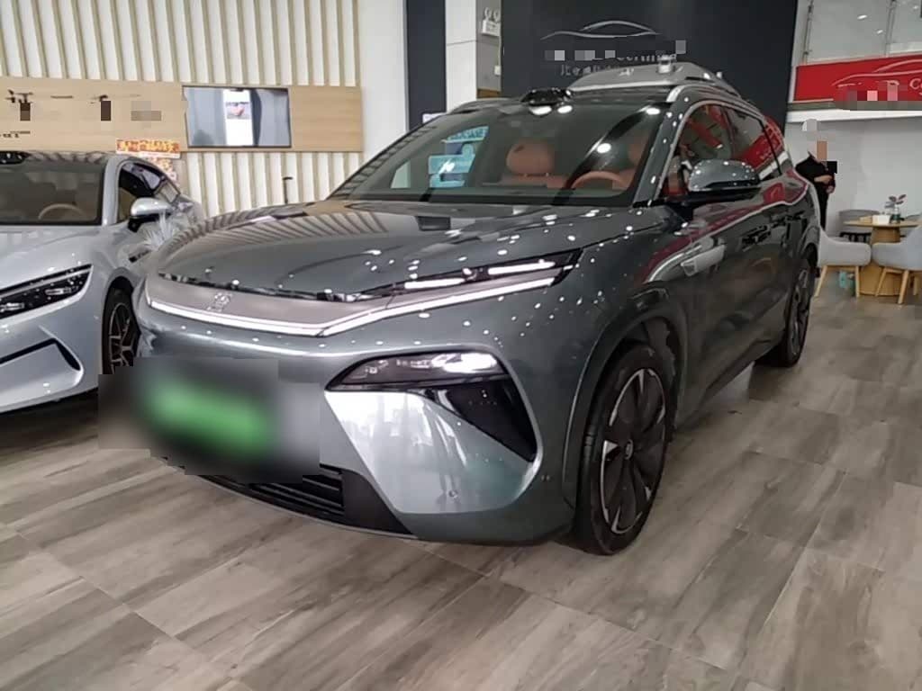 2025 BYD Tang L