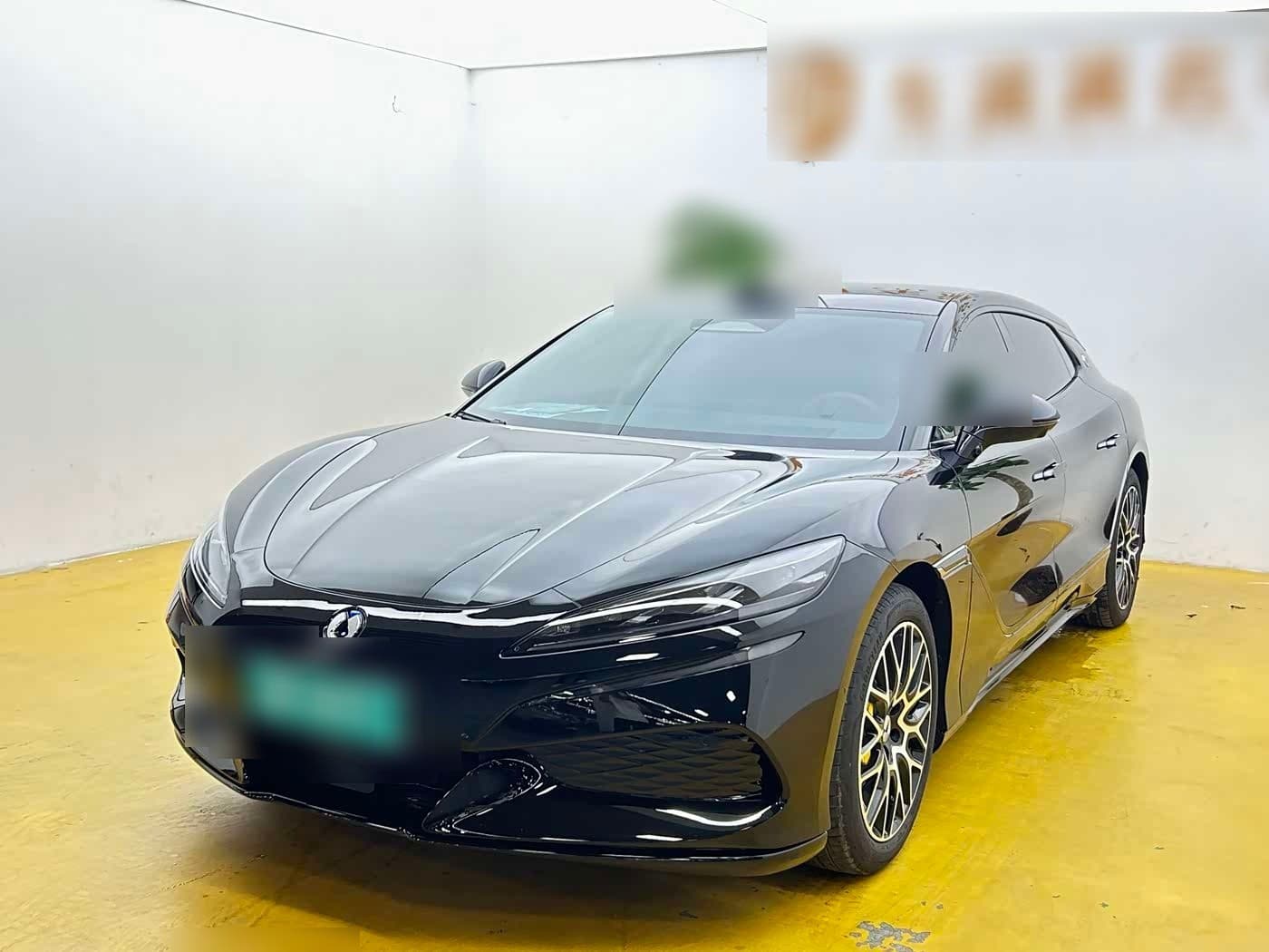 2026 Denza Z9GT