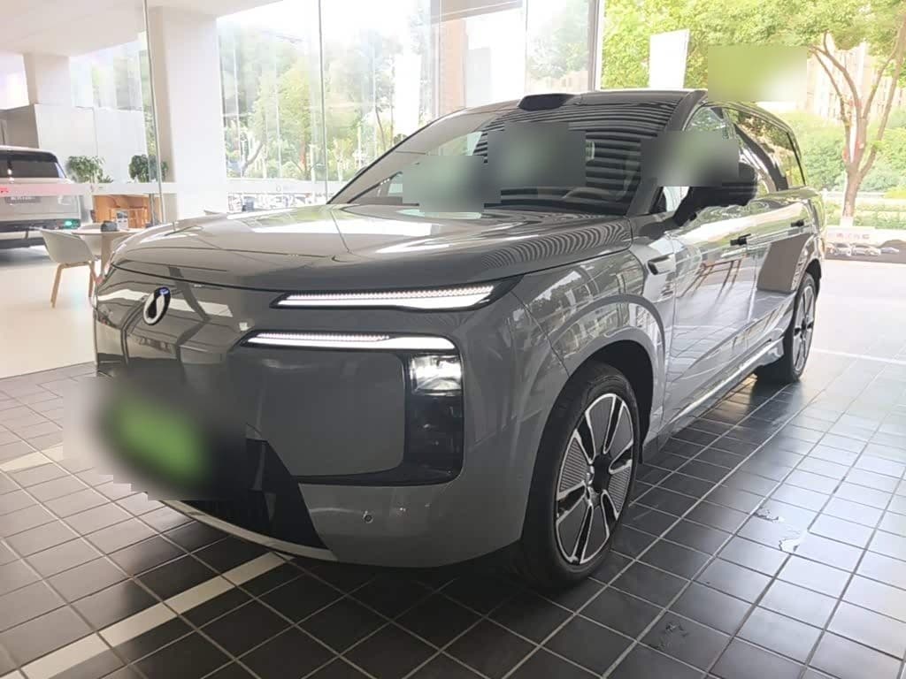 2025 Denza N8L