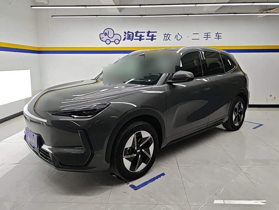 2025 Geely Galaxy Galaxy E5 front exterior