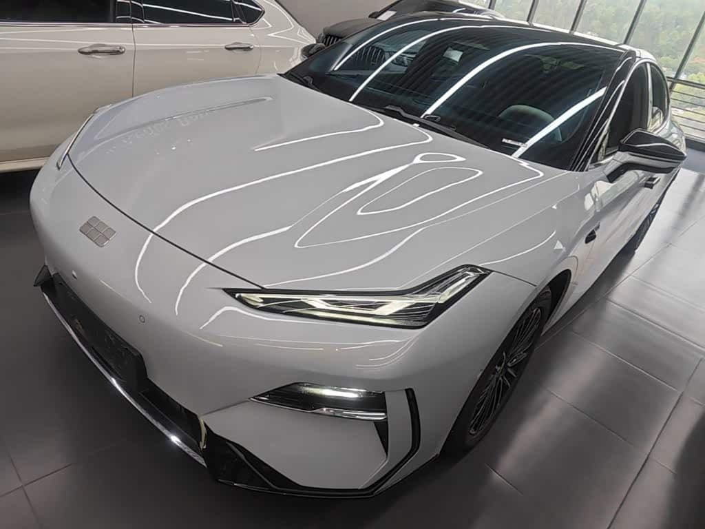 2025 Geely Galaxy Galaxy E8