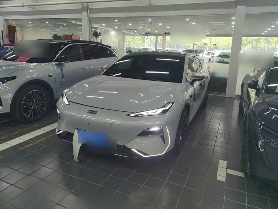2025 Geely Galaxy Galaxy E8