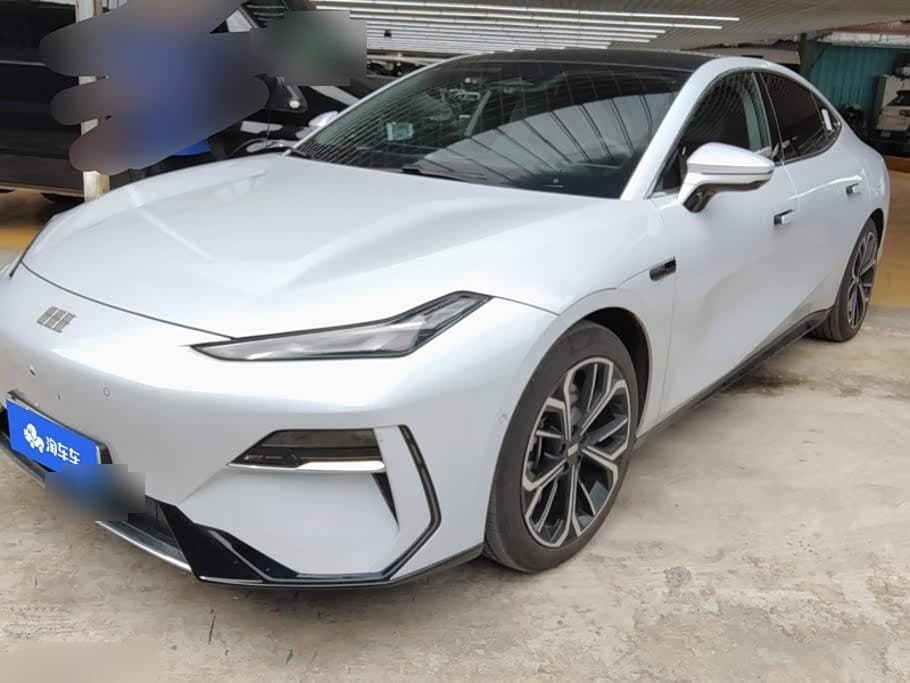 2025 Geely Galaxy Galaxy E8