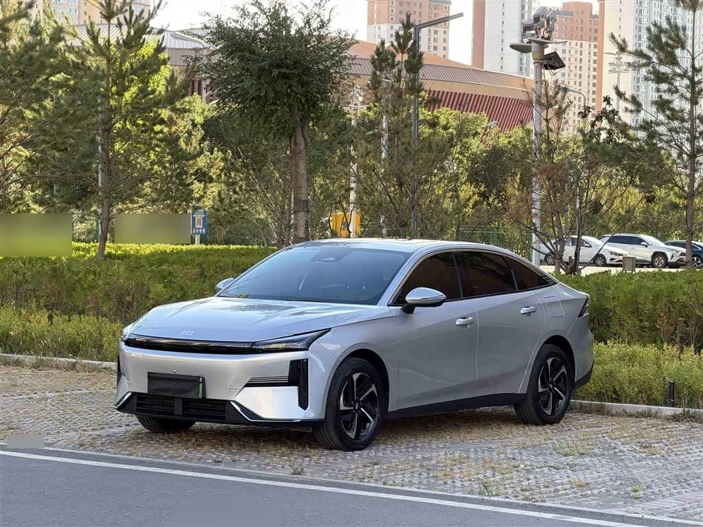 2025 Geely Galaxy Galaxy L6
