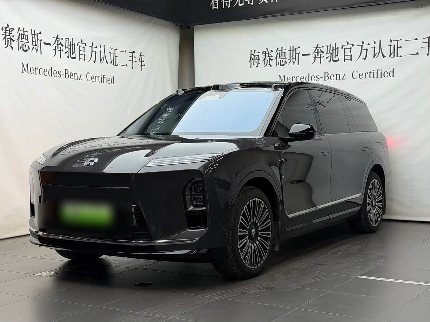 2025 NIO ES8