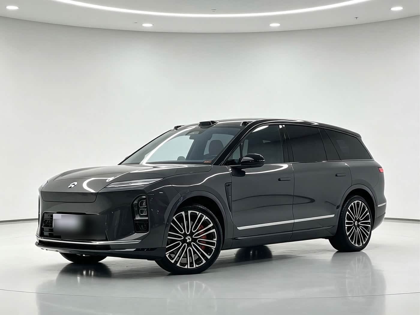 2025 NIO ES8