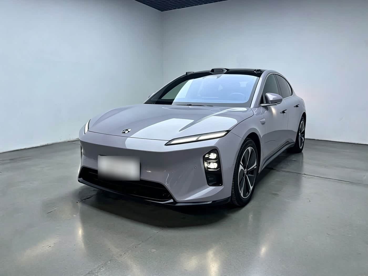 2025 NIO ET5