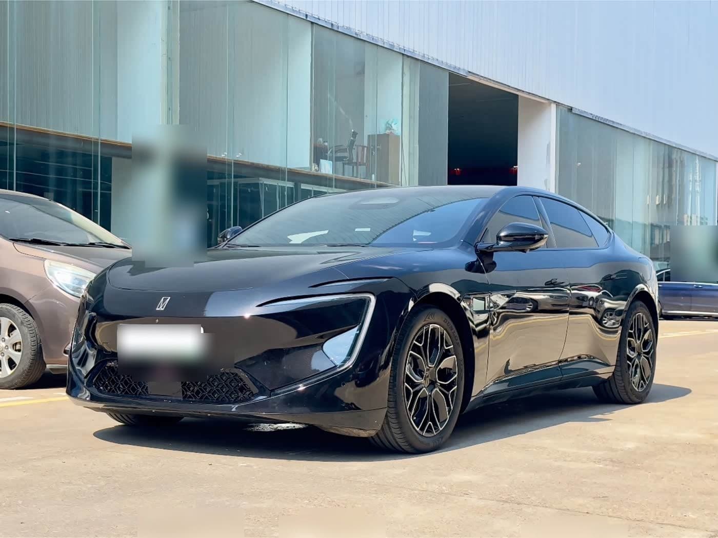 2025 Avatr 12 front exterior