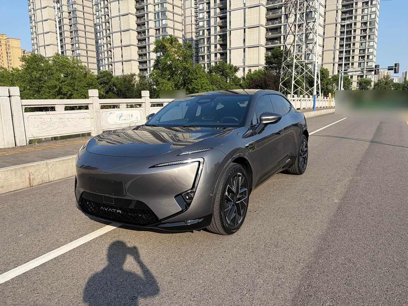 2025 Avatr 11