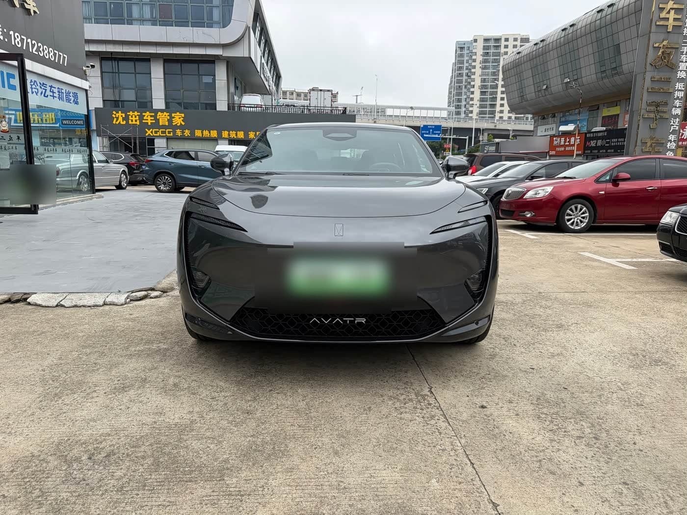 2025 Avatr 11