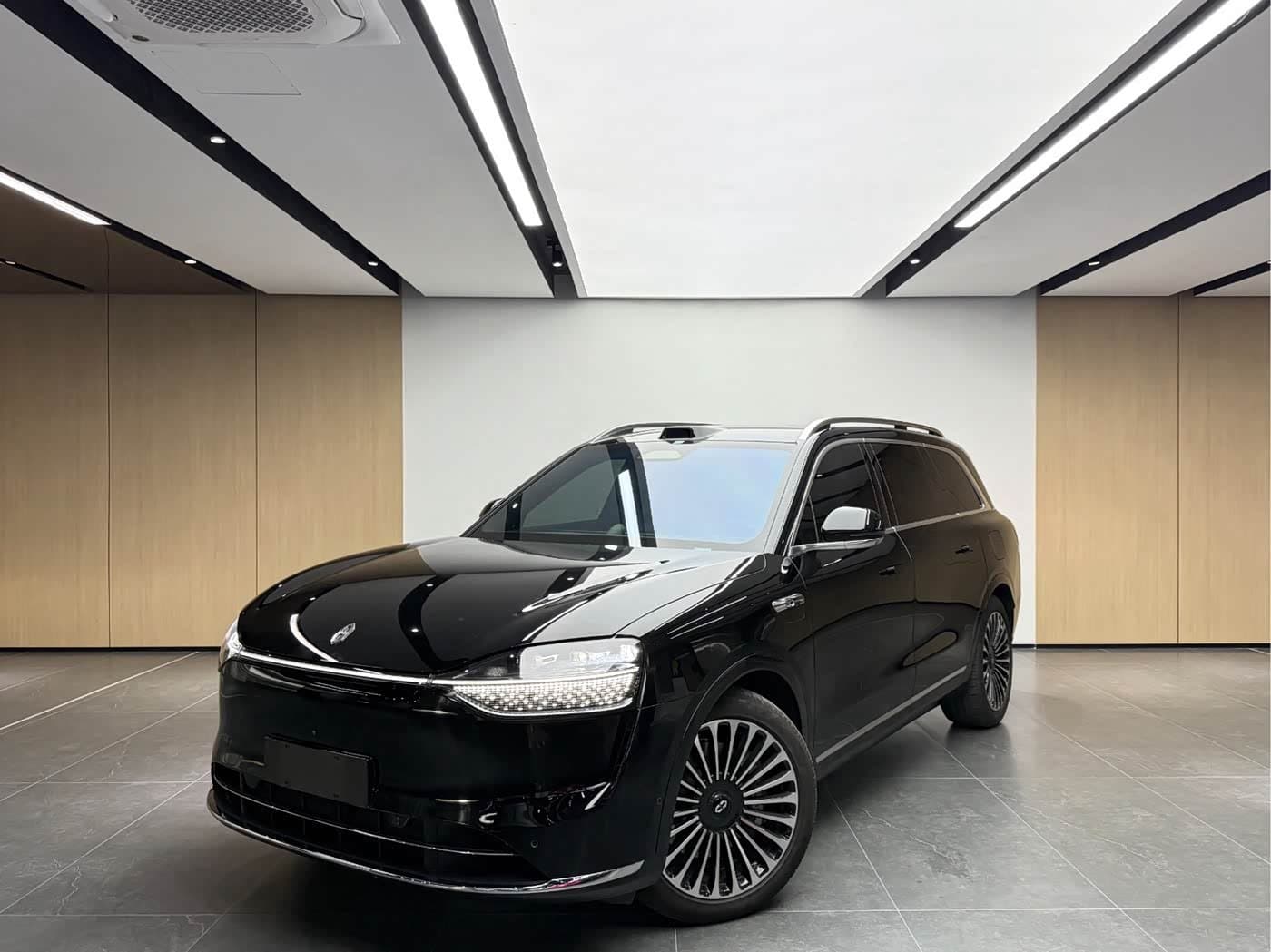 2023 AITO Wenjie AITO M9 front exterior