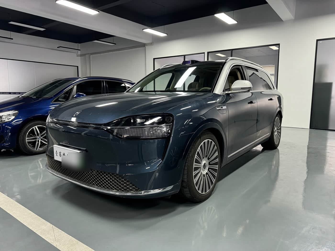 2023 AITO Wenjie AITO M9 front exterior