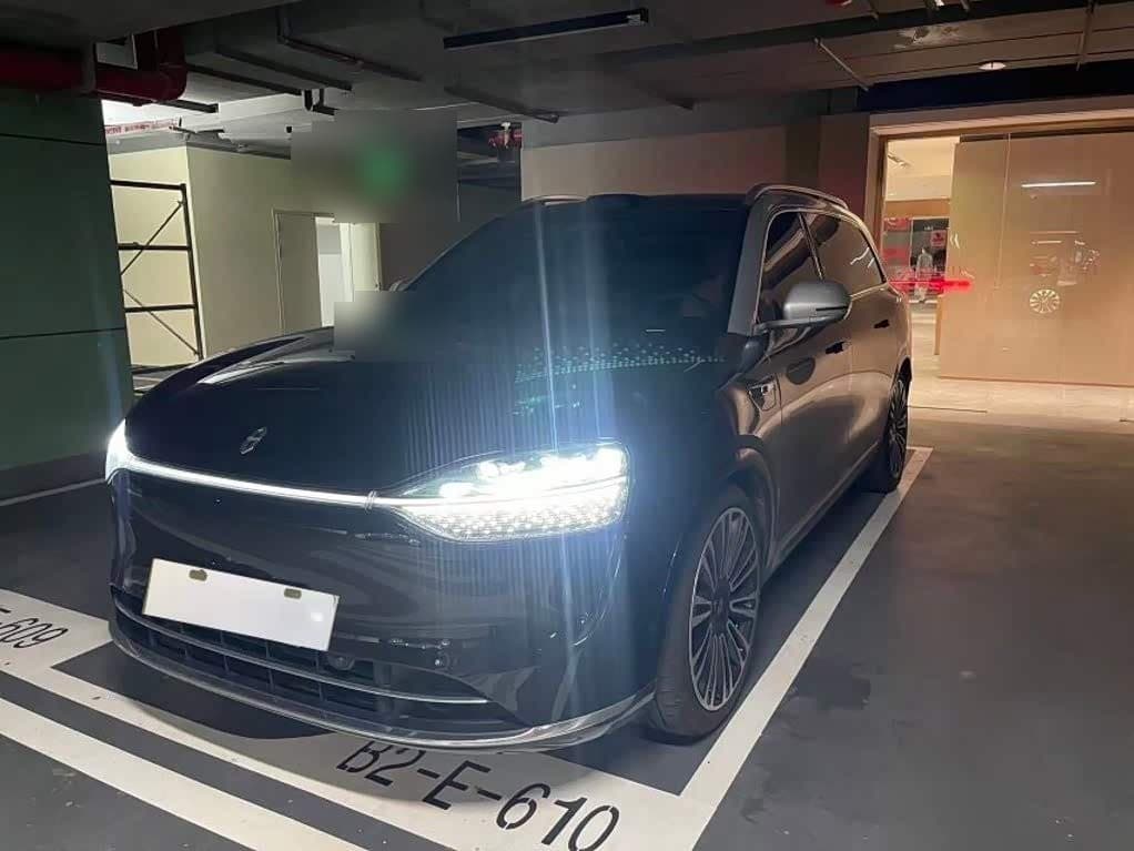 2025 AITO Wenjie AITO M9 front exterior