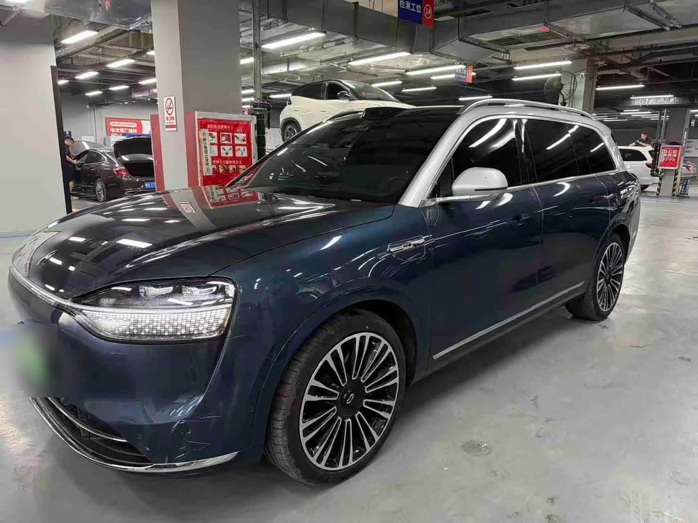 2023 AITO Wenjie AITO M9