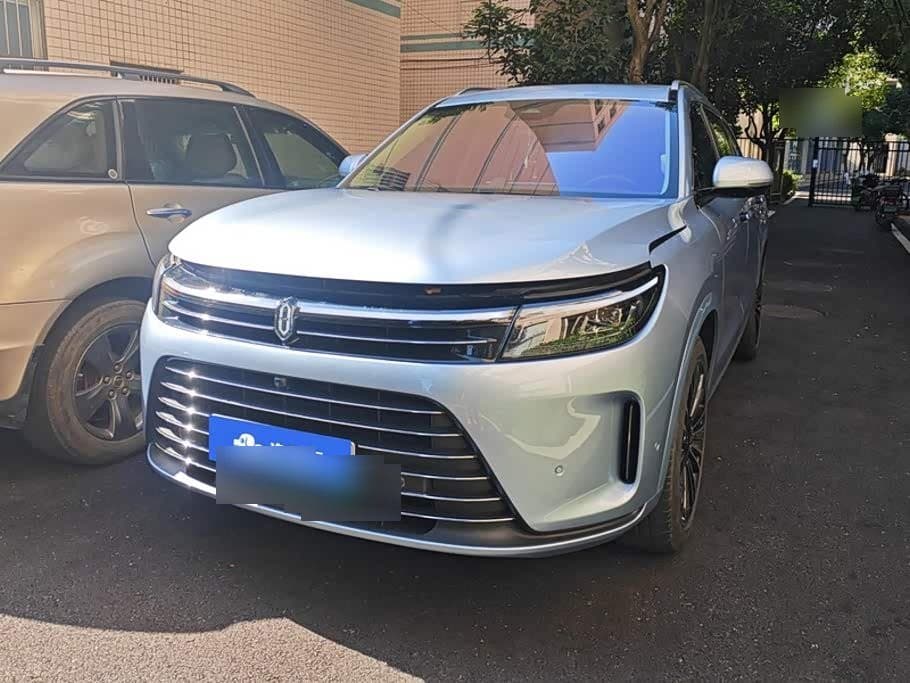 2023 AITO Wenjie AITO M7