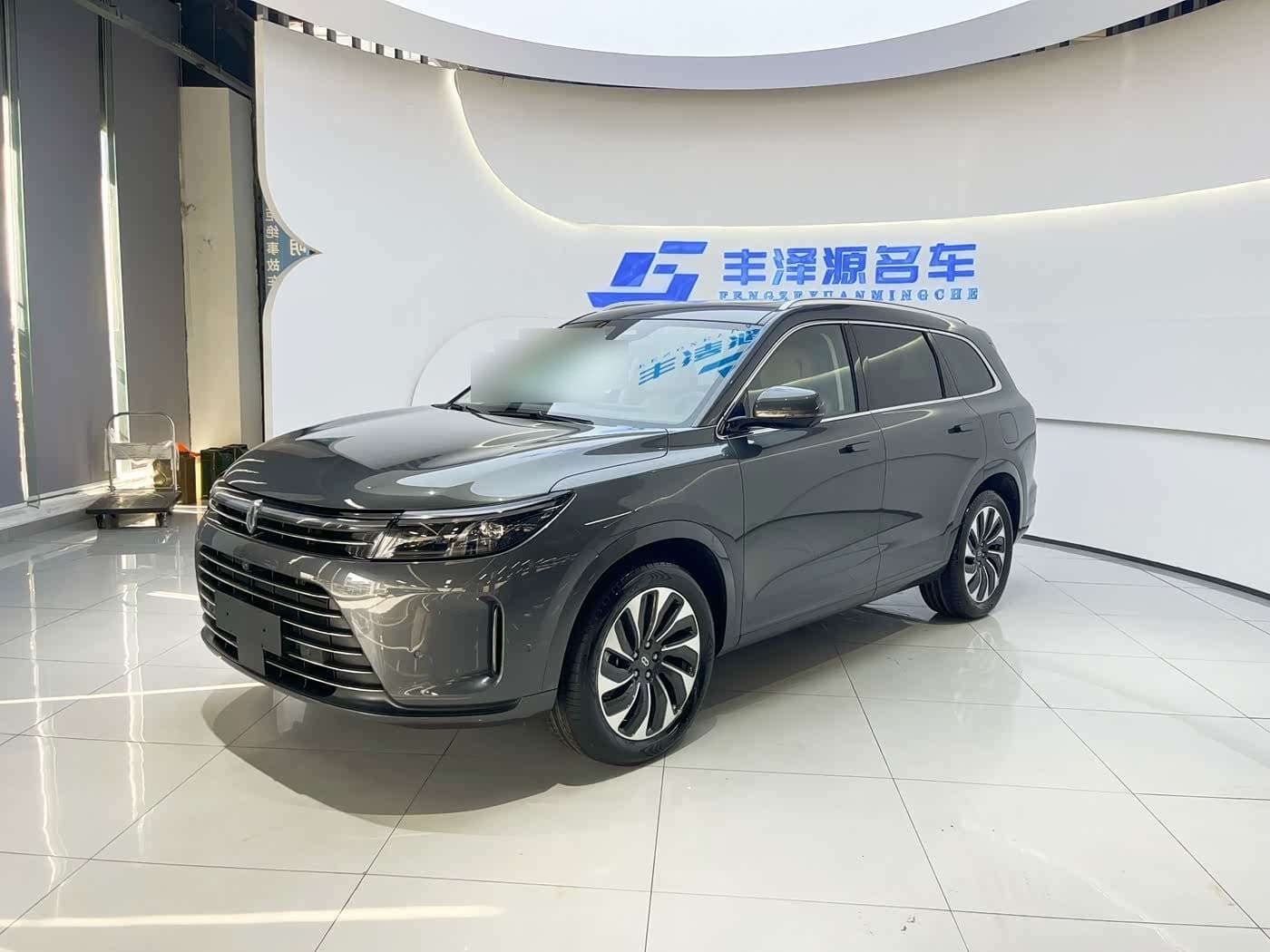 2022 AITO Wenjie AITO M7