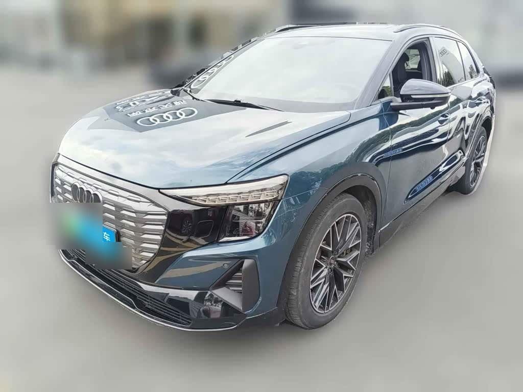2023 Audi Q5 e-tron front exterior