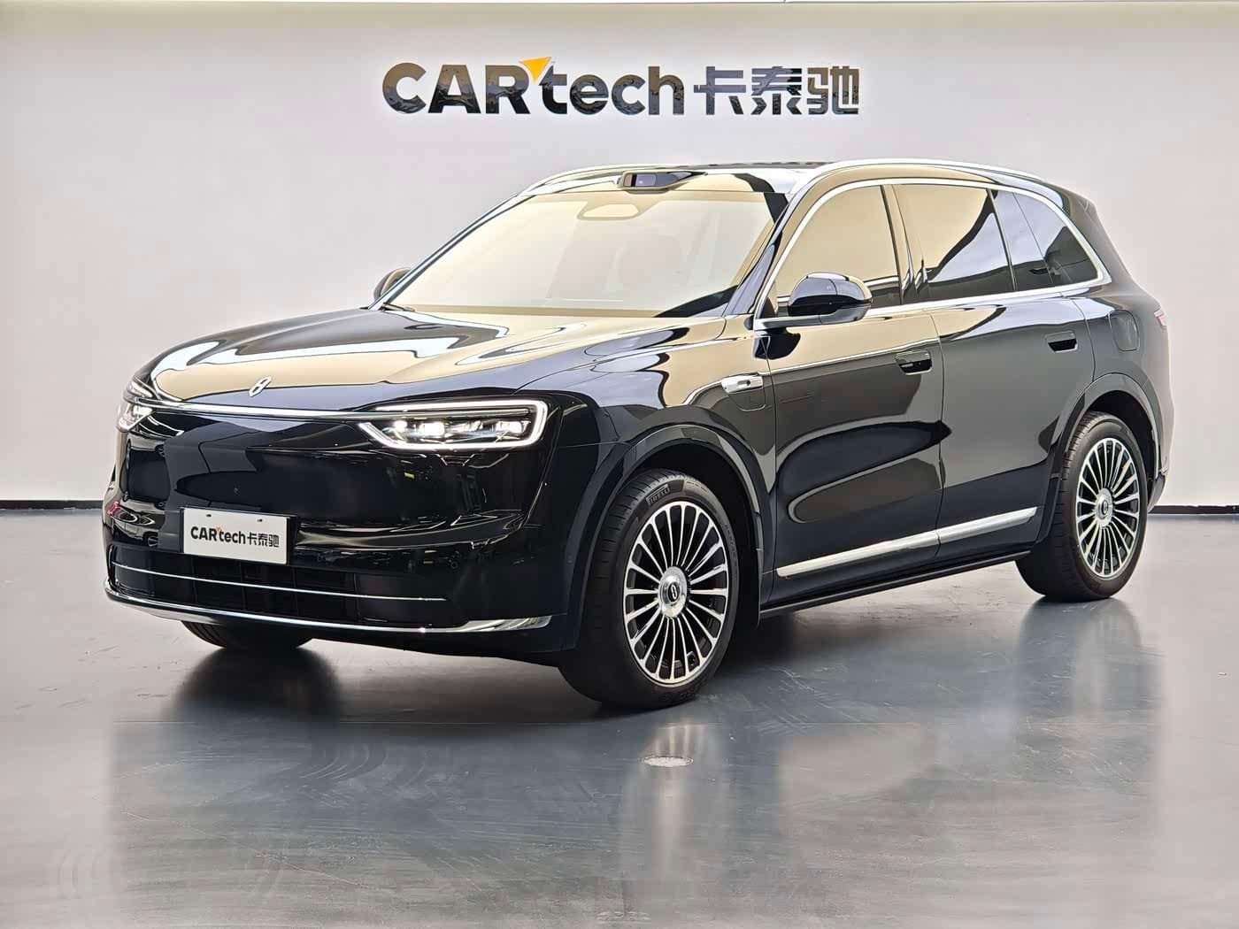 2025 AITO Wenjie AITO M7
