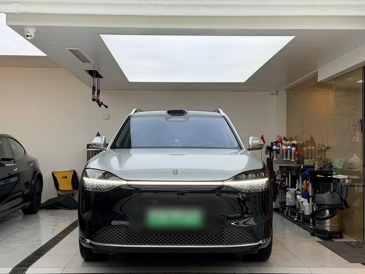 2023 AITO Wenjie AITO M9 front exterior